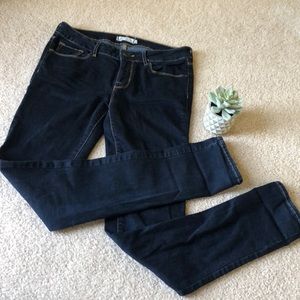 dark skinny jeans